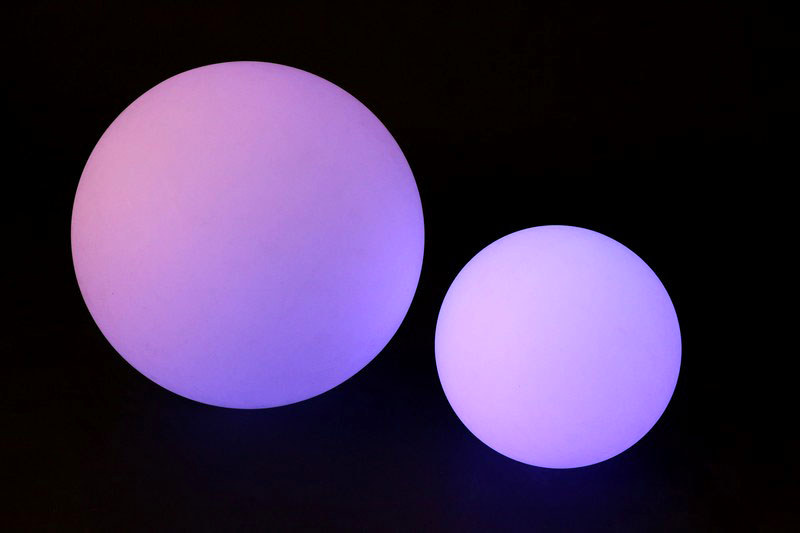 Noleggio Sfera Luminosa Diametro 60 cm a batteria a Milano